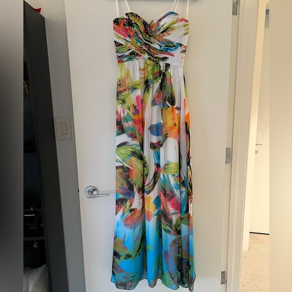 Beautiful Strapless White Floral Rhinestone Dress and Gown - Picture 6 of 6